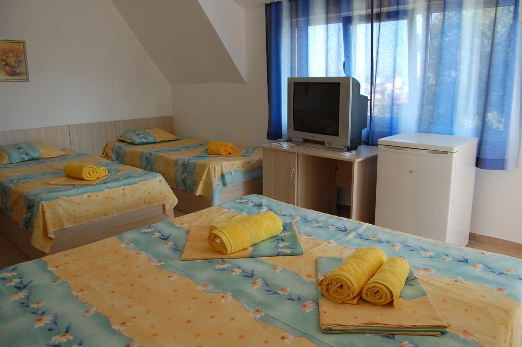 Apartments Ivelin Łozenec Zewnętrze zdjęcie