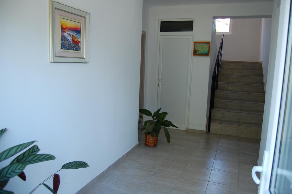 Apartments Ivelin Łozenec Zewnętrze zdjęcie
