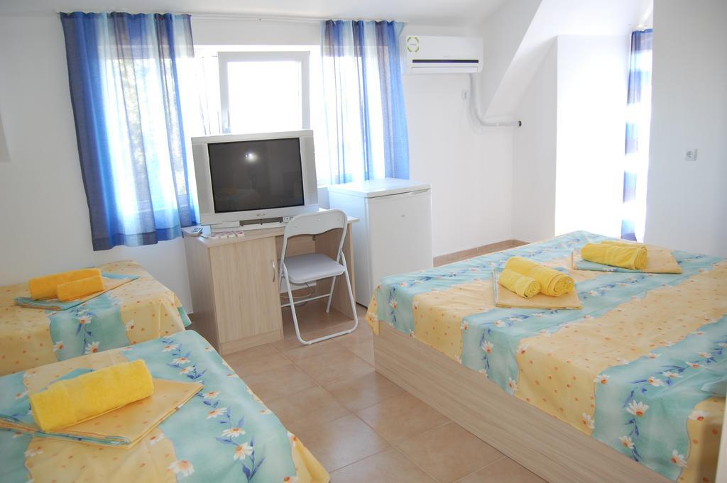 Apartments Ivelin Łozenec Zewnętrze zdjęcie