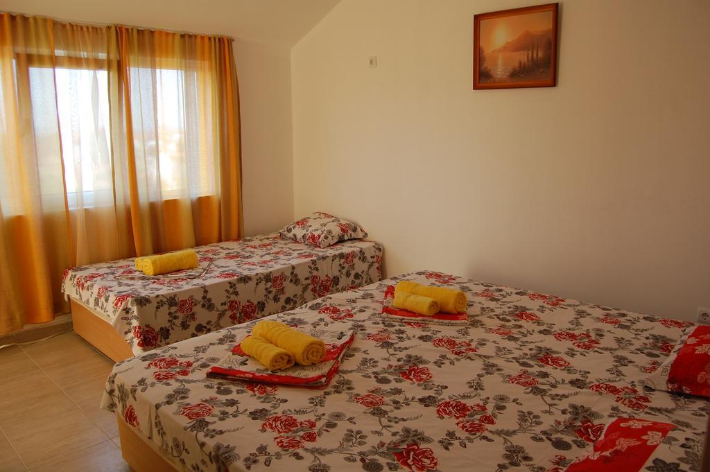 Apartments Ivelin Łozenec Zewnętrze zdjęcie